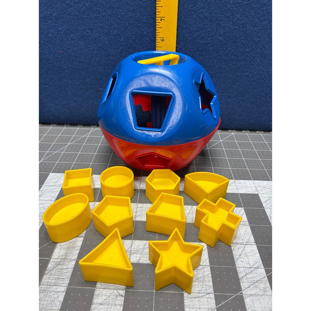 Tupperware Shape O Toy Red Blue Yellow Vintage Sorting Ball 10 Shapes